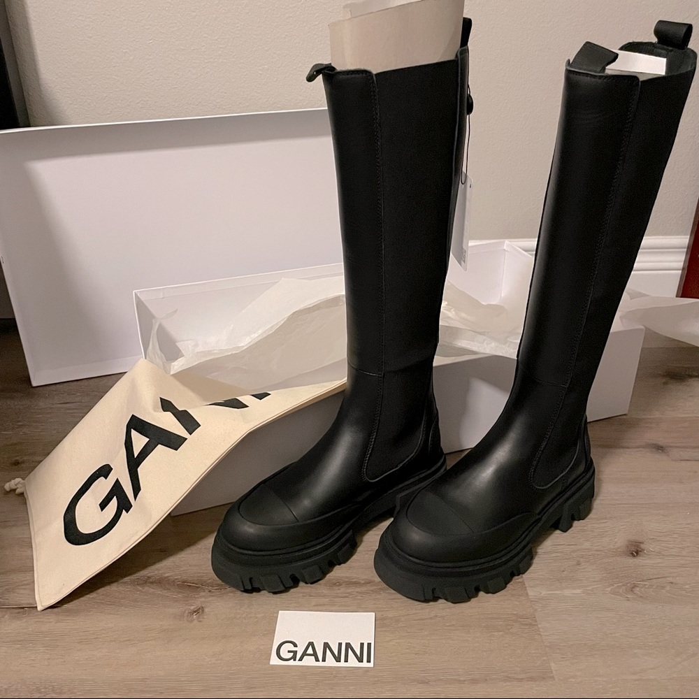 Ganni Tall Chelsea Boots NIB!